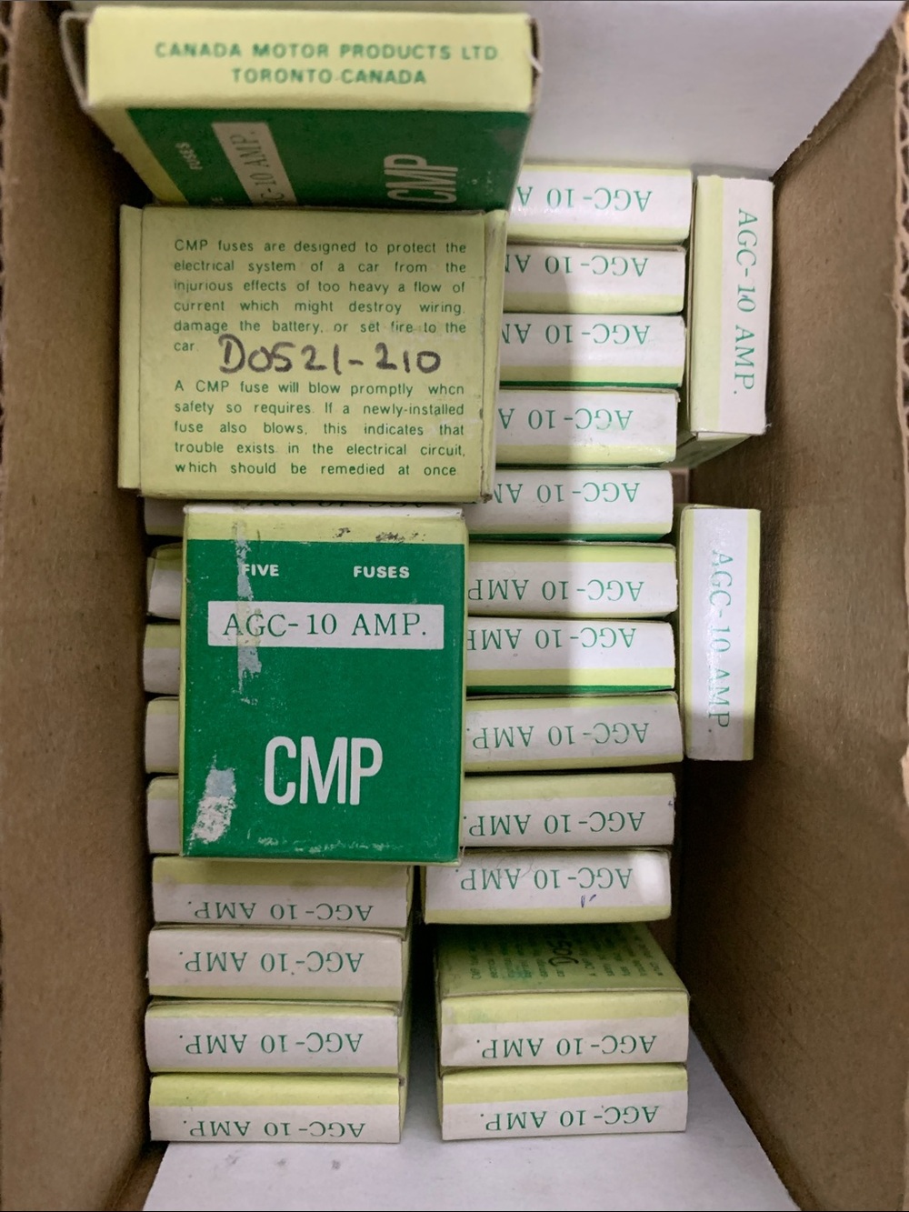 30 boxes vintage CMP AGC-10 amp glass fuses, new old stock, Canada motor product